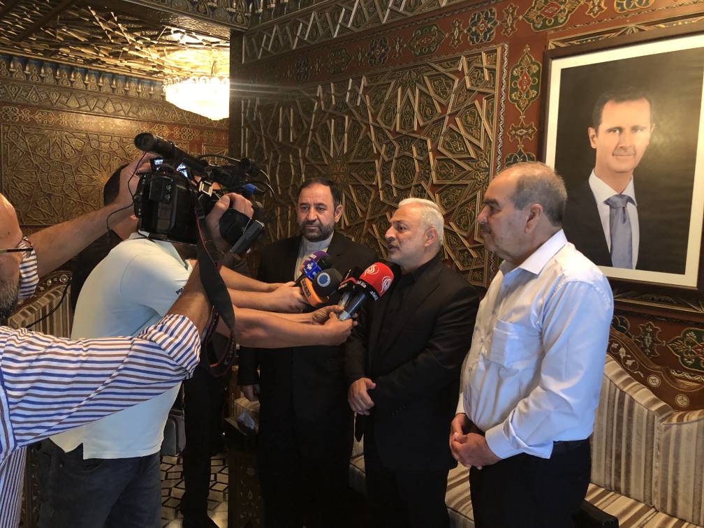 Vjalalzade's tweet image. روابط راهبردی ایران و سوریه نیازمند حفاظت،تقویت و مانع زدایی است. در این راستا به همراه هیاتی از کمیسیون امنیت ملی و سیاست خارجی مجلس برای بررسی آخرین تحولات منطقه و تبادل نظر در خصوص #منافع_مشترک و دیدار با دوستان خود در مجلس و دولت سوریه وارد دمشق شدیم.