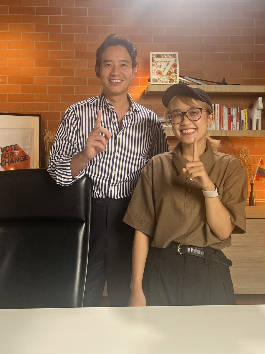 sawitaaaaa_p's tweet image. “D E M O C R A C Y” Photo by Sawita
Shot on CARNIVAL® X YASHICA MF-1

Exhibition at Carnival Warehouse 30 on 11-15 August 
ใครว่าง เรียนเชิญมาดูงานน้องได้ 🥹🫶

#CARNIVALXYASHICA #carnivalbkk #YASHICA