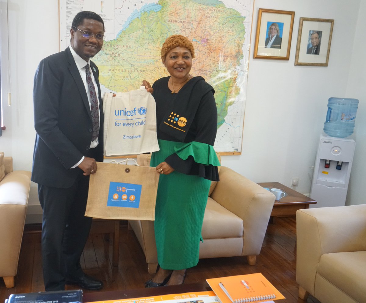 UNFPA_Zimbabwe's tweet image. Great discussions between our new @UNFPA
Rep @MirandaTabifor & @UNICEFZIMBABWE
rep @TajudeenOyewale on strengthening partnerships for women and young people on #Data4Development #EndingMaternalDeaths #EndingChildMarriage #EndingTeenagePregnancy #HIVPrevention