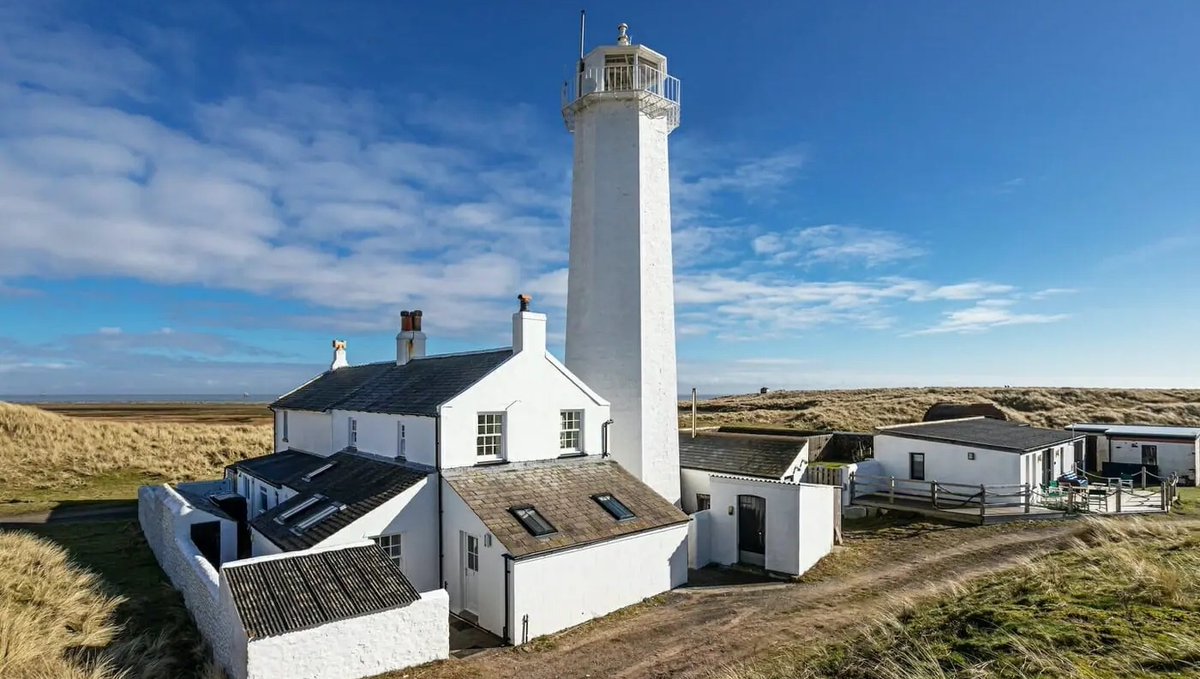 Fabulous Holiday Cottages tweet media