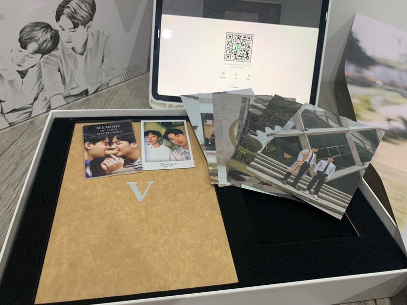 ZPrtxx's tweet photo. 🧤ปล่อยโพโต้บุ๊ค��ลรักรุ่นพี่ 500 (ส่งฟรี)
ของด้านใน
-เล่มโพโต้บุ๊ค 1 เล่ม
-ไดอารี่วีมาร์ค 1 เล่ม
-โปสเตอร์ 2 ใบ
-โปสการ์ด 8 ใบ
-แฟสชไดร์ฟ 1 อัน
🧤ปล่อยเสื้อแบรนด์ ANWYLL
ราคา 1000 บาท
📌ไม่เคยใส่สักครั้ง📌

#ตลาดนัดหยิ่นวอร์ #หยิ่นวอร์
#กลรักรุ่นพี่ #ANWYLL #ตลาดนัดหมูยอ https://t.co/HNa858Lx6m