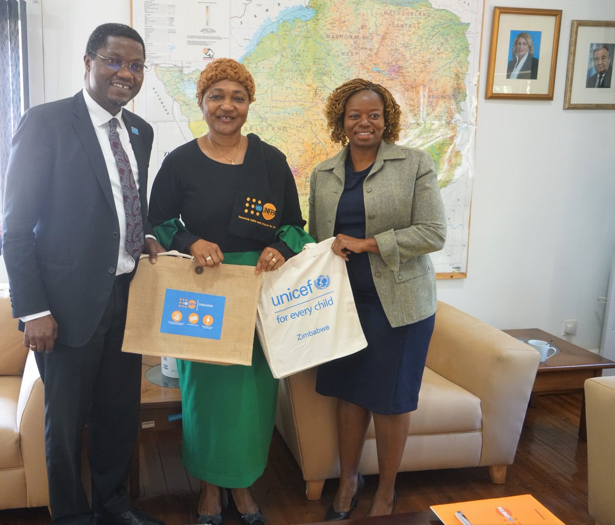 UNFPA_Zimbabwe's tweet image. Great discussions between our new @UNFPA
Rep @MirandaTabifor & @UNICEFZIMBABWE
rep @TajudeenOyewale on strengthening partnerships for women and young people on #Data4Development #EndingMaternalDeaths #EndingChildMarriage #EndingTeenagePregnancy #HIVPrevention