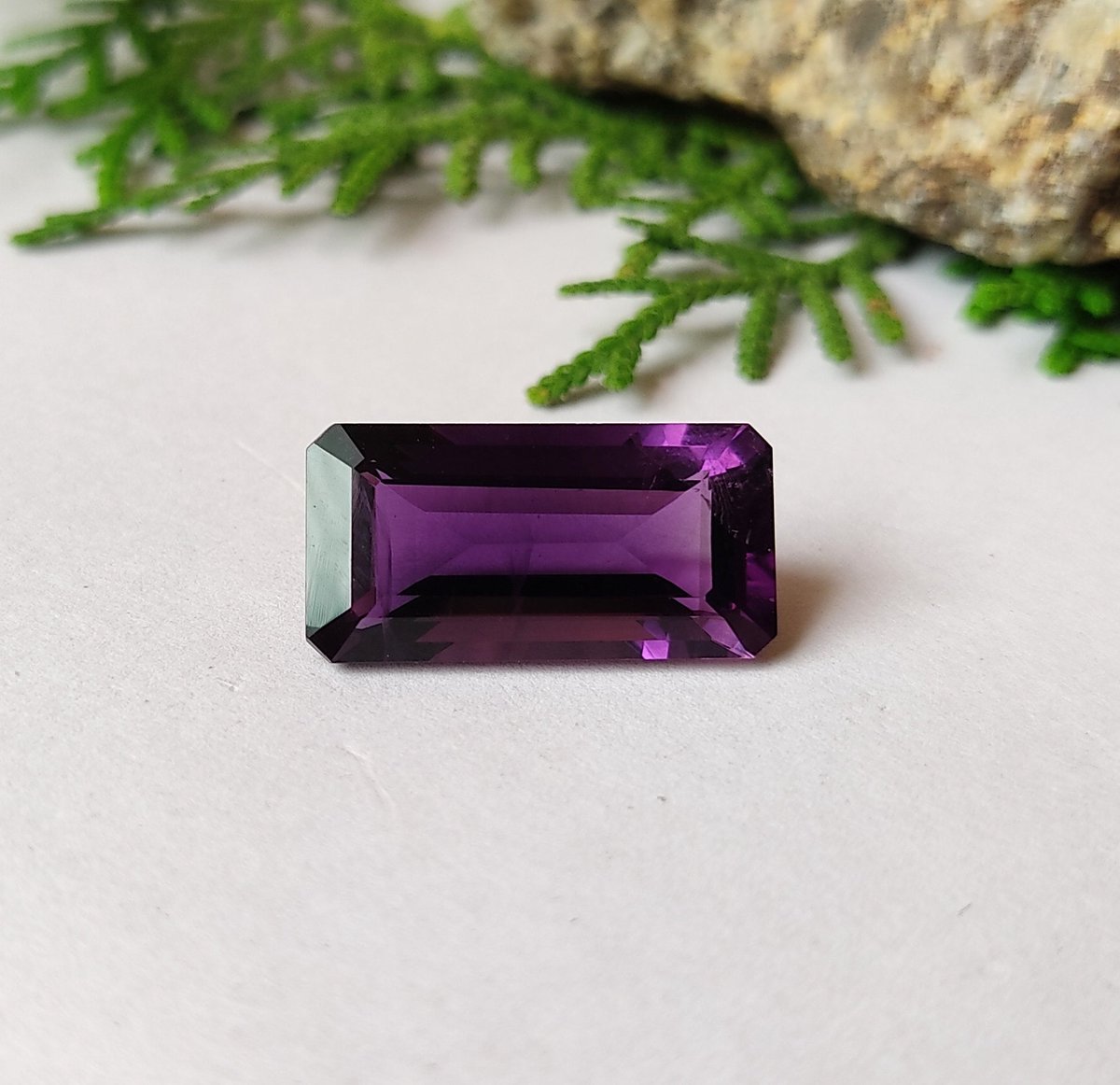 MantriSanju's tweet photo. Exited to share the latest addition to my etsy shop: African amethyst #amethystoctagon #emeraldcutgem #amethystemeraldcut
#fancyemeraldcut #PayPalUSD #CryptoX #etsyvintage #TwitterX #etsysale #TETE #bachelorette #GranHermanoCHV #gifts https://t.co/p8gxkozHXz https://t.co/6uU3Qq6zCk