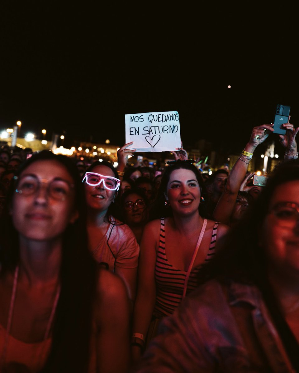 SOM Festival Castelló (@somfestival_) on Twitter photo Gracias por compartir tu energía con nosotros, fue mágico <a href="/pabloalboran/">Pablo Alborán</a> 🩵
#SOMFestivalCastelló #PabloAlboran #Saturno Gracias por compartir tu energía con nosotros, fue mágico <a href="/pabloalboran/">Pablo Alborán</a> 🩵
#SOMFestivalCastelló #PabloAlboran #Saturno