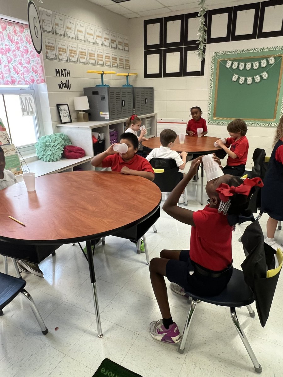 Golden2nd's tweet photo. It was a great day in second grade! We got the jitters out and worked in teams to get to know one another better. #aimforsuccess @MaryBAustin https://t.co/Ilon5AtApc