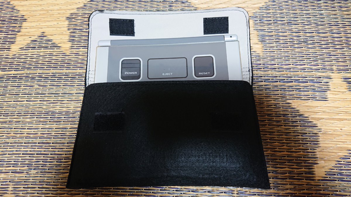 oriki1972's tweet image. FELT POUCH for New ニンテンドー2DS LL

取り敢えずnew３ＤＳＬＬを入れてみた

まー良い感じ😁

#3DSLL #2DS