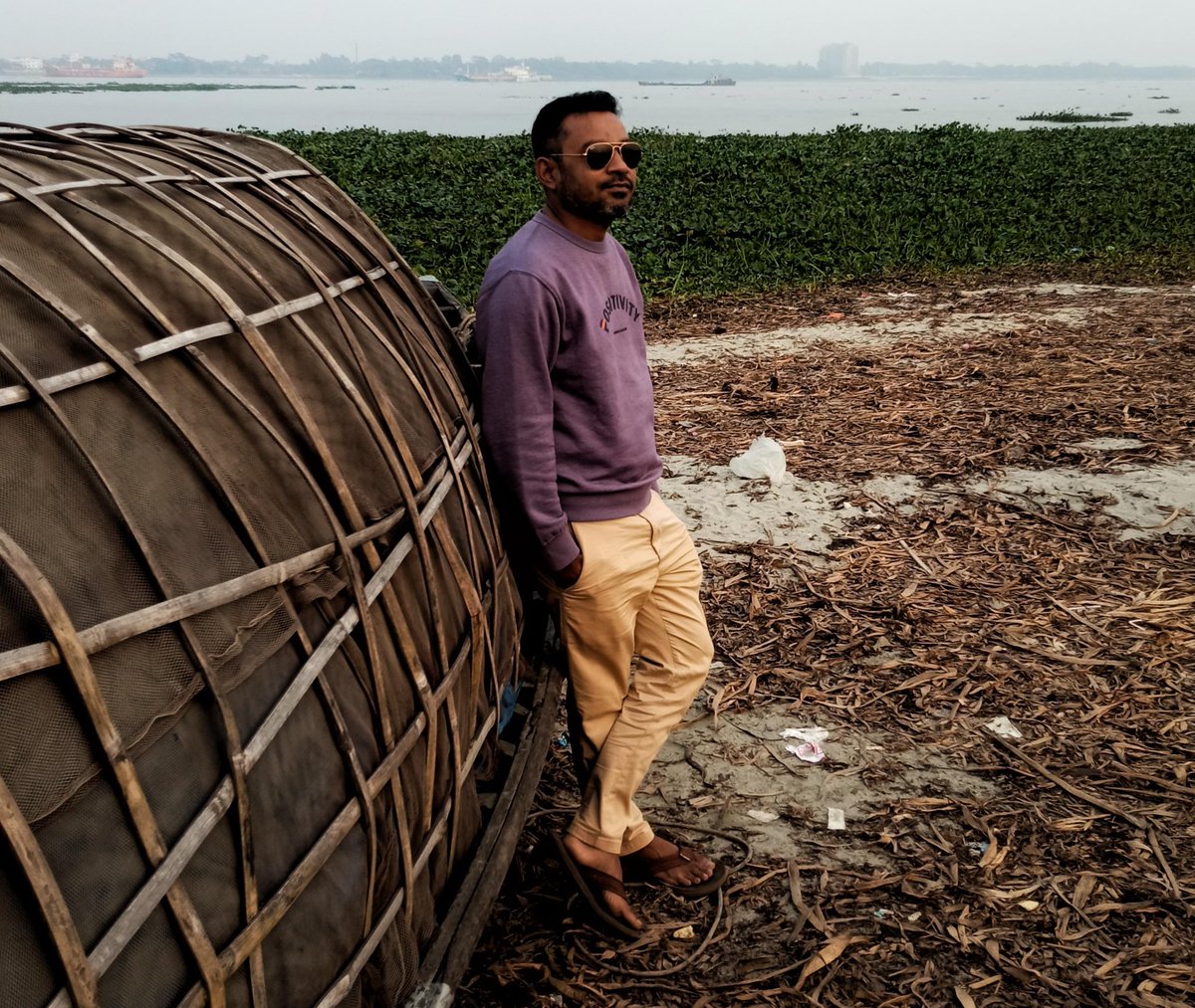 shafiq7r's tweet image. Sometimes some photos doesn't need any captions..
#River #meghna #Bangladesh #photography #photooftheday #Trending #traveling #TravelTuesday #letsgowithshafiq