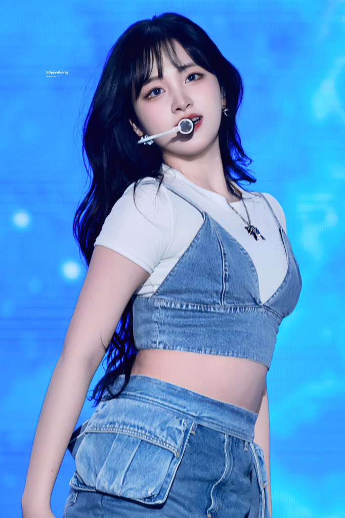 어젯밤 축제의 분위기가 정말 좋아요 🍒💜

#IVE #아이브 #アイヴ #LIZ #리즈 #リズ