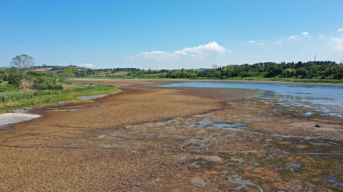 Küçük bir hatırlatma 💁‍♀️

SU 💧gelecektir, akıp giden geleceğimizin elinden tutun ve boşa harcamayın. 

Kontrolsüz Gereksiz SU 💦 tüketimi konusunda dikkatli olun.