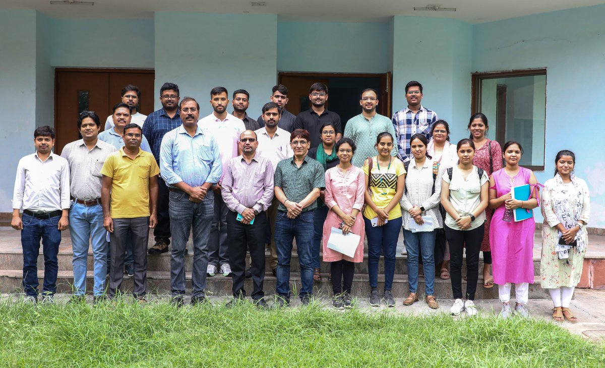 CSIR_CDRI's tweet photo. Under #CSIR_IntegratedSkillInitiative @CsirSkill, an 8 weeks duration's #SkillDevelopment #Course on #Advanced #Spectroscopic (#NMR, #HPLC, #LC_MS, #UV_IR) #Techniques is being organized @CSIR_CDRI #Lucknow
@CSIR_IND @IndiaDST @Pratishtha_DST @MSDESkillIndia https://t.co/GsPRZjCnx9