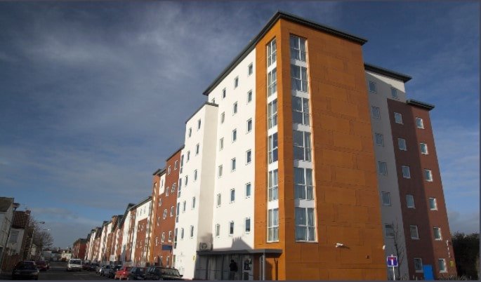 There are so many different benefits of choosing accredited high-rise window maintenance specialists. Find out some of them in our blog below!

The Benefits Of Choosing Accredited High-Rise Window Maintenance Specialists- bit.ly/3DDCyBP