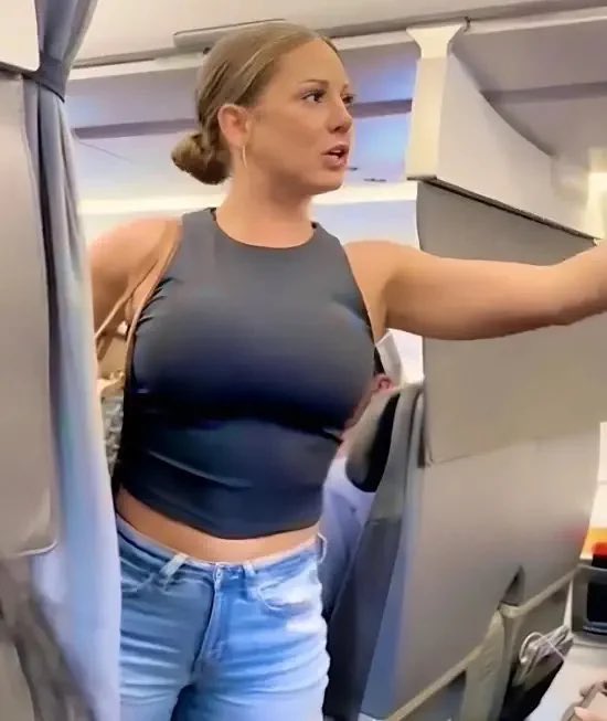 realwijackhole's tweet image. That MFr is not real. #whatilearnedtoday #BudLight