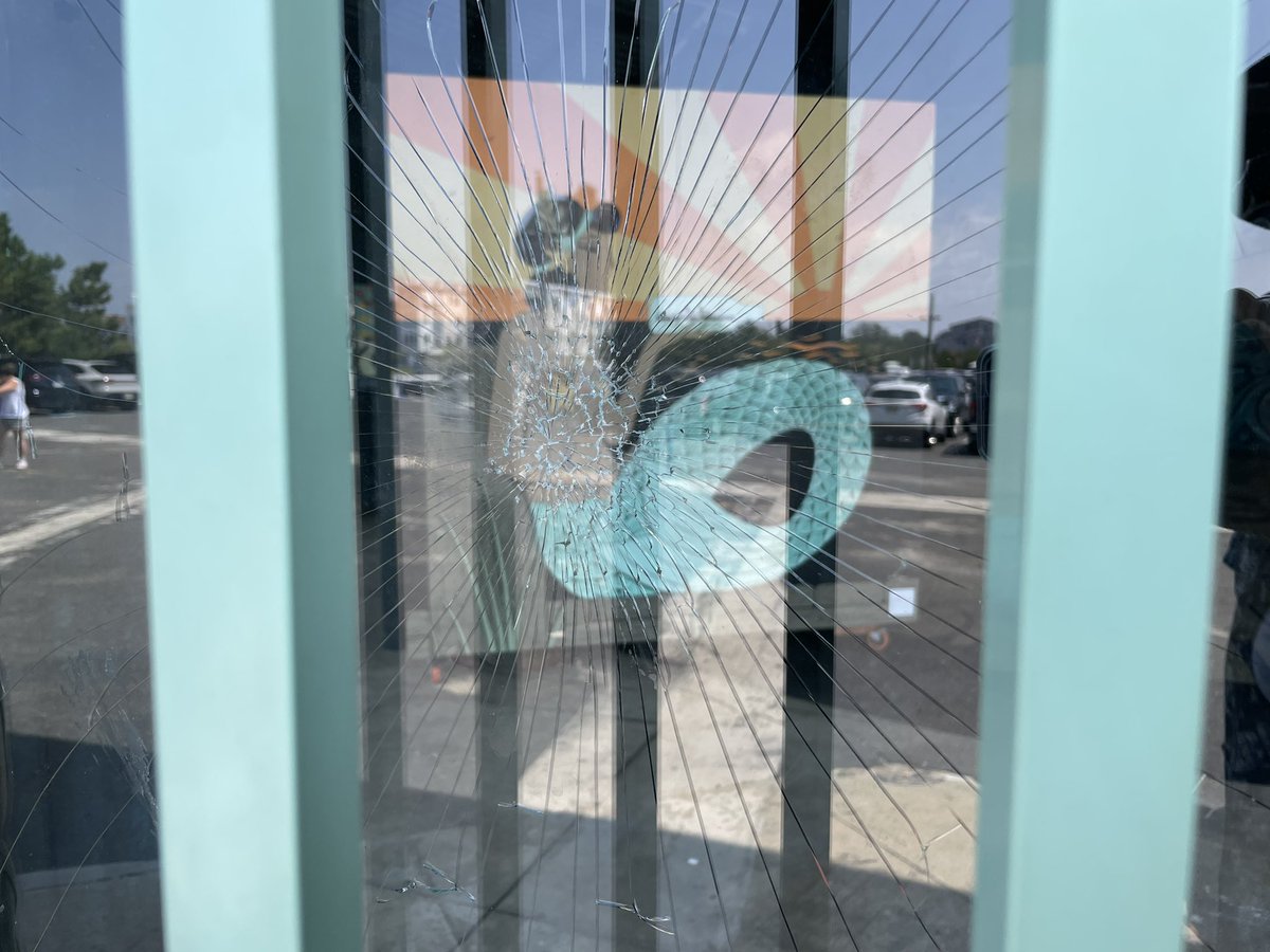 Jennifer Vinopal tweet media