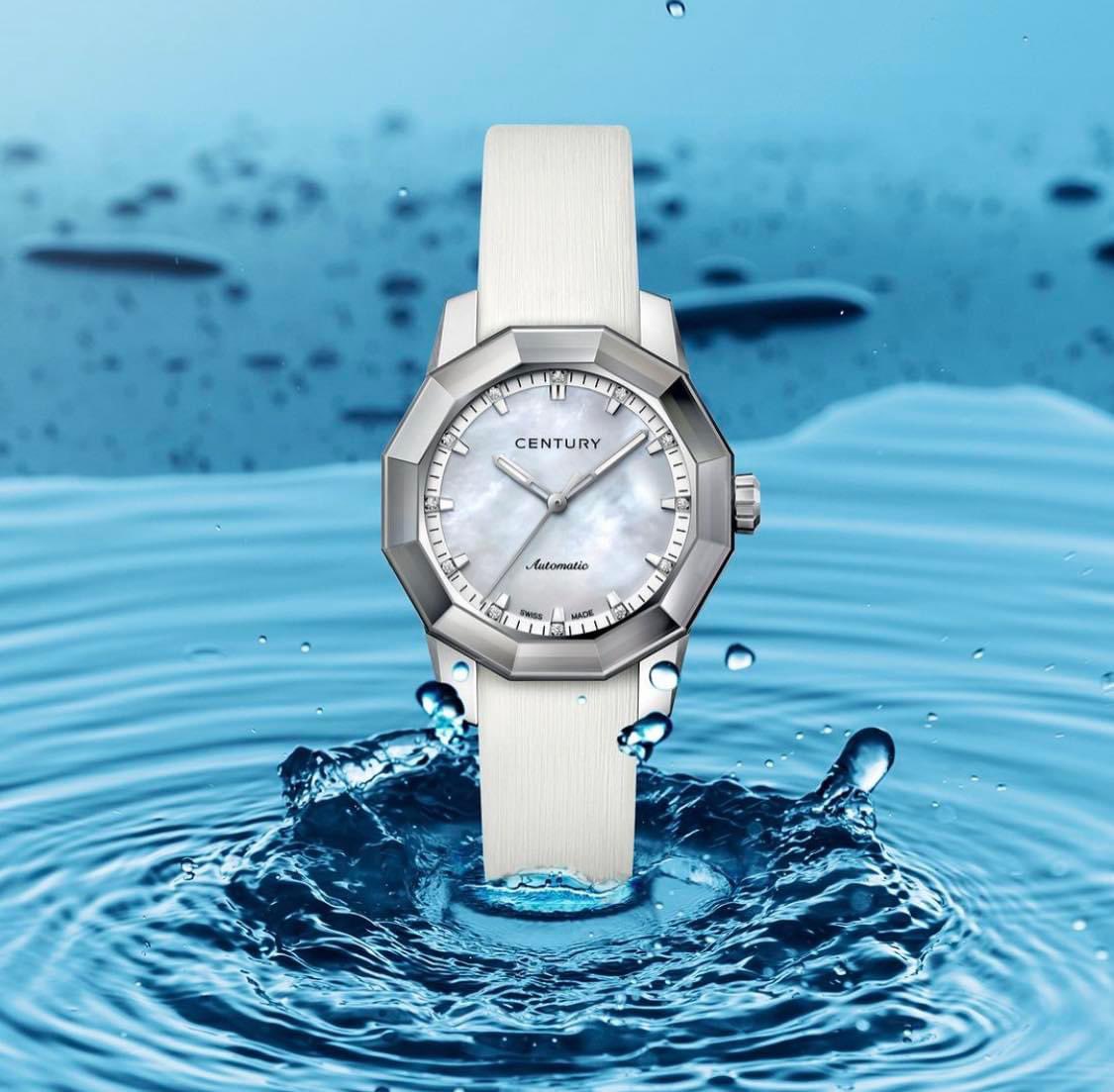 CadeauxJewelry's tweet photo. CENTURY PRIME TIME
READY FOR WATER ADVENTURE?
Dive into the pool or catch the wave with this 100 meters water-resistant timepiece!
#baechtold #gaysornvillage #centurywatches #ladieswatch https://t.co/k5CyYowDQi