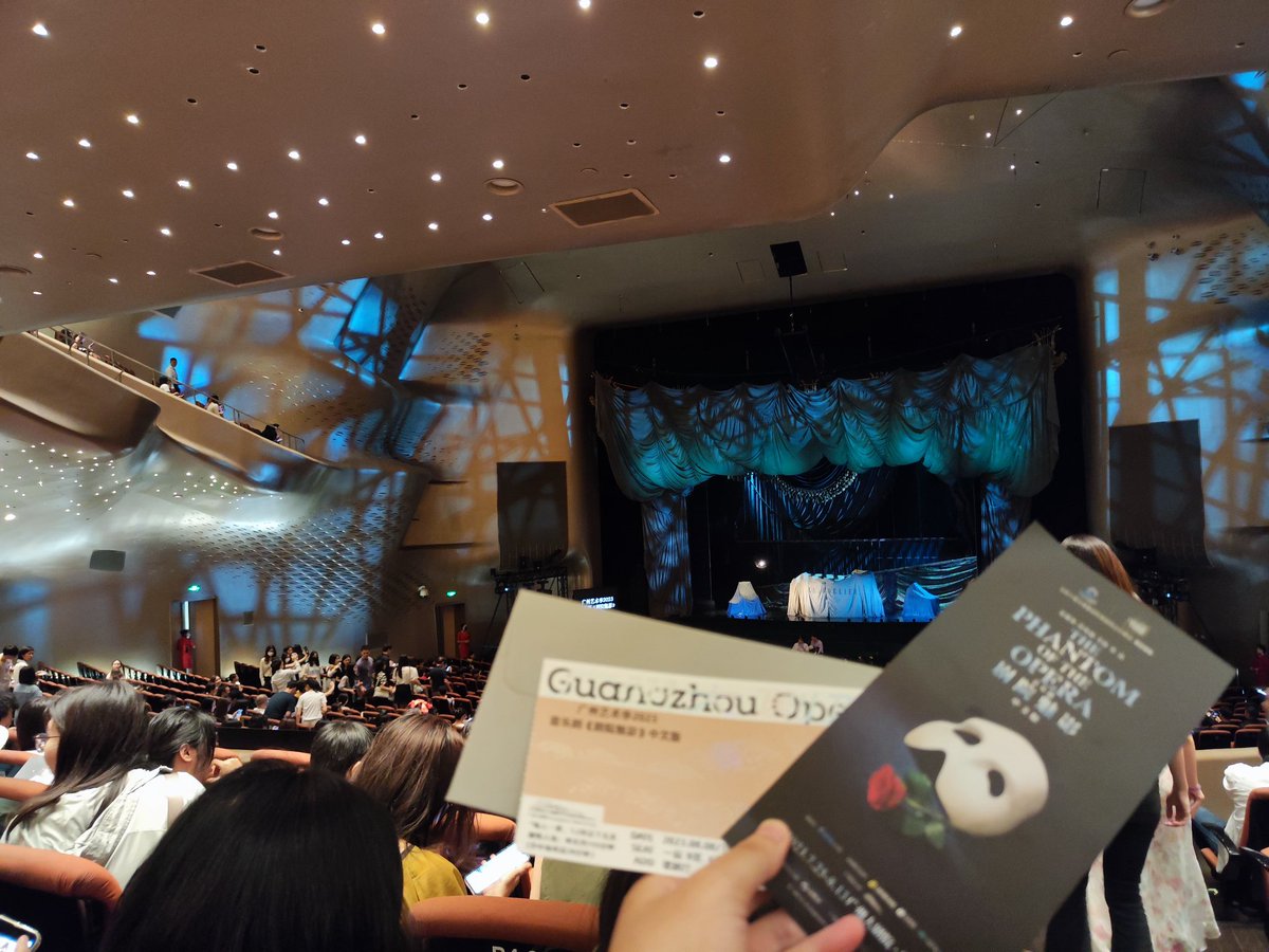 YuanYuepit's tweet photo. Guangzhou opera house 💖 https://t.co/tPiIGmJQve