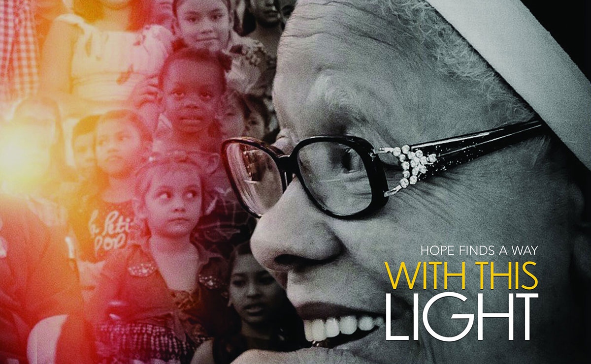 DePaulLAS's tweet photo. #DePaulLAS alum, Jessica Sarowitz, executive producer of With This Light documentary will be a guest on the MSNBC Morning Joe show today at 8:40am (cst). Tune in for a live discussion of the documentary!
Learn more about this film: https://t.co/ppKQIfu3s2 https://t.co/xgUH0awstE
