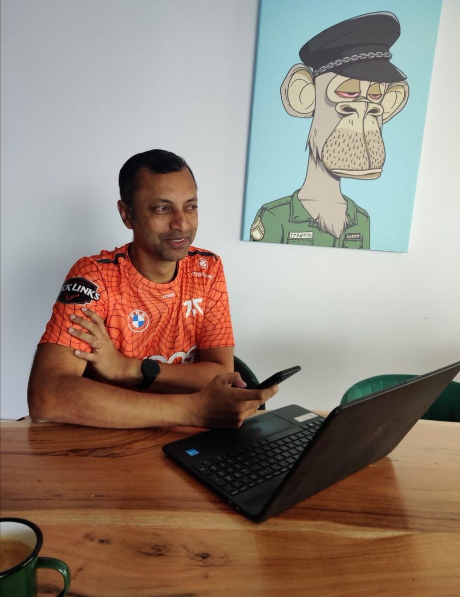 srinigoes's tweet photo. Web2 me vs Web3 me https://t.co/6EPQaqLfJm