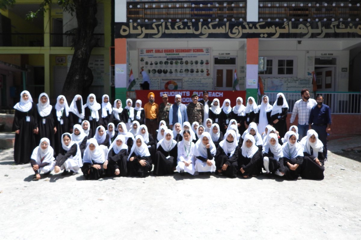 AlamDar1917's tweet photo. STUDENTS OUTREACH PROGRAMME
Indian Army conducted a remarkable and insightful #StudentOutreachProgramme at Govt. Higher Sec. School #Karnah, #Tangdhar. This event was organized under the #auspices of the #ShaktiVijayBrigade. A total of 63 girl #students attended the event. https://t.co/6hOF3hL2TJ