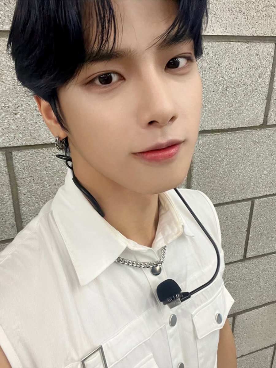 tan__official_'s tweet photo. [#재준] 오늘 소다 덕분에 행복했다 ❤️

#티에이엔 #TAN #JJ_FILM https://t.co/ueYM8s6eQV