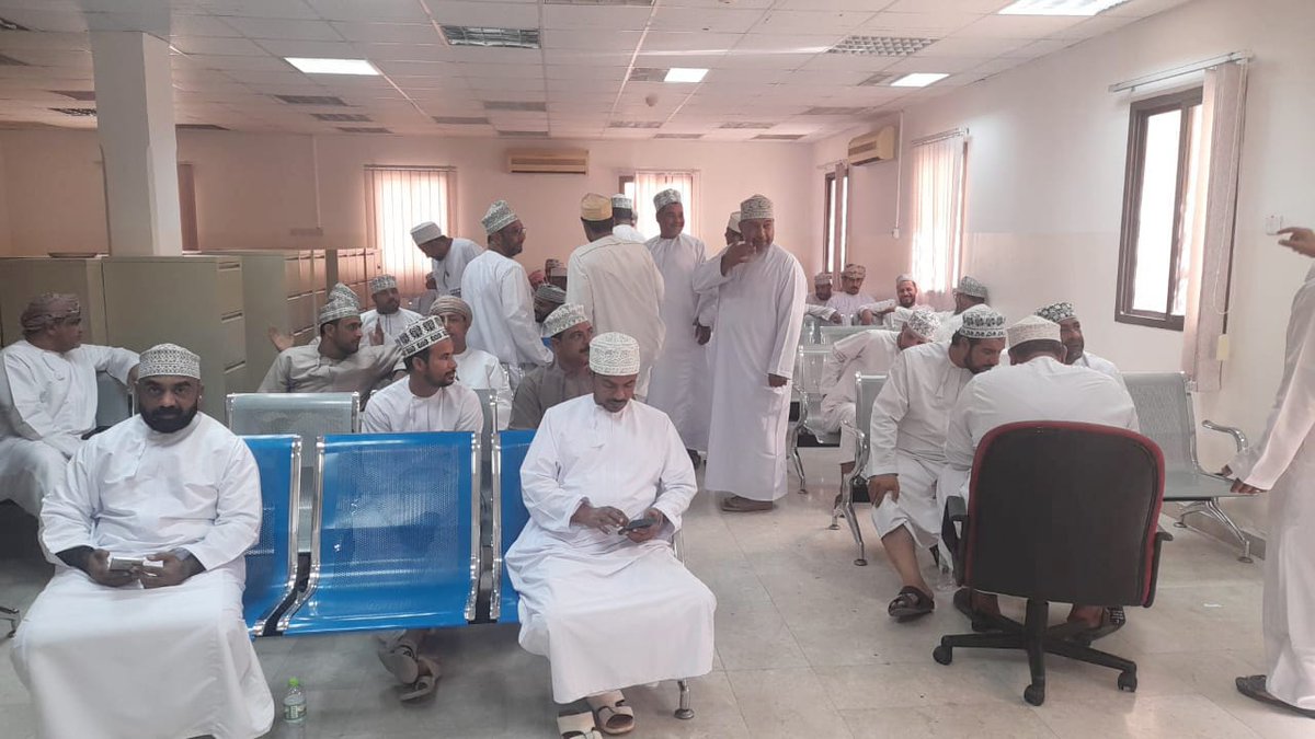 تسريح جميع القوى العاملة الوطنية من شركة الانصاري للمقاولات والبالغ عددهم 96 عامل، بعد أن تم نقل خدماتهم من مؤسسة الانصاري التجارية في شهر الماضي لحصول الشركة على مشاريع حسب ما تدعي (ليتفاجئ جميع العاملين بقرار تصفية شركة وبدون سابق أشعار).

#تسريح_عمال_شركة_الانصاري_للمقاولات