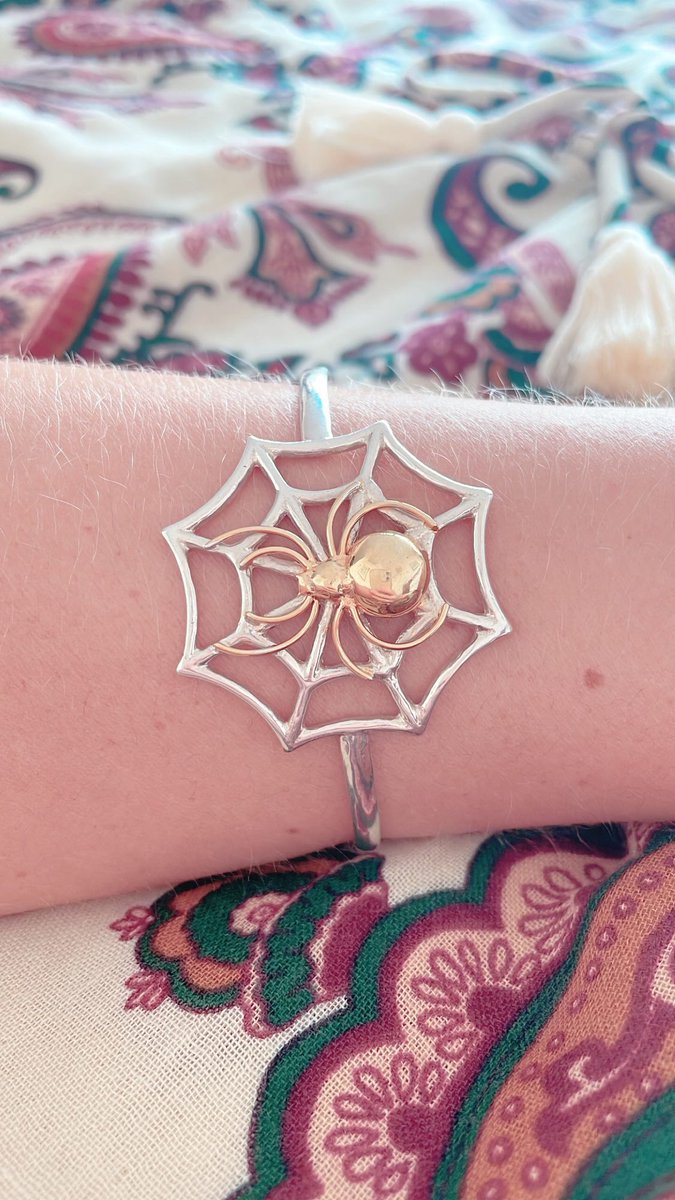 The Spider Pieces 🕷️ 

#DanielaFerrignoJewellery #spiderjewelry #spiderbracelet #spiderring #ringoftheday #braceletoftheday #silverring #silverbracelet #womensjewelry #jewelleryforwomen #handmadejewellery