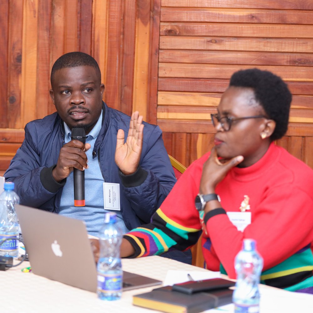 AKU_GSMC's tweet photo. It's day 1 of the East Africa regional learning workshop for #WomenRISE. The aim of the workshop is to bring the research teams together to share their research projects and identify common areas of interest for collaboration. https://t.co/6NZZkHYgTS