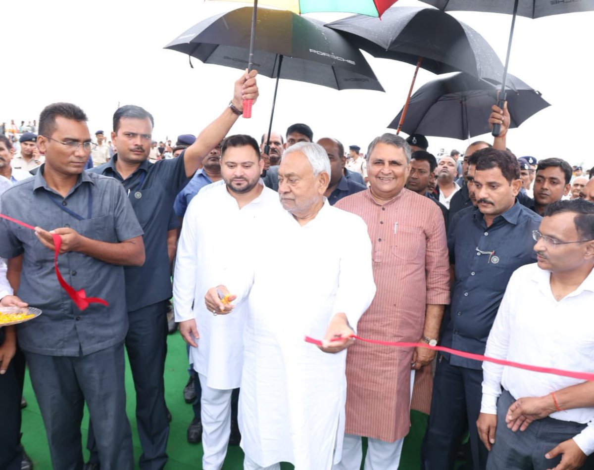 yadavtejashwi's tweet photo. पटना बख्यितारपुर फोर लेन NH-30 के 49वें कि.मी. से चेरों नगरनौसा RCD पथ के 5वें कि.मी. छठी घाट तक सड़क निर्माण कार्य का आज मा० मुख्यमंत्री जी ने उद्घाटन किया। https://t.co/EO2nKSD7WC