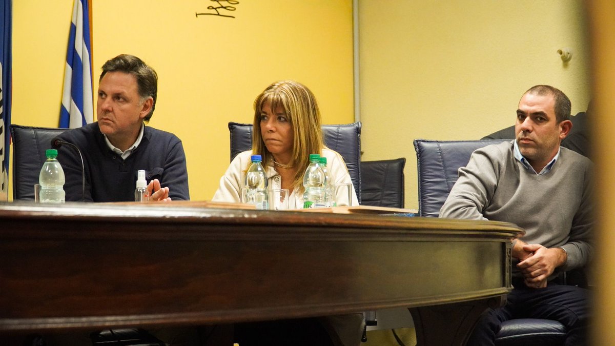jose_yurramendi's tweet photo. Horas claves en el proceso de construcción de la planta de Lumin en C.Largo, cambio de directrices en el uso del suelo y presentación del proyecto a la Jta. Dptal. U$S136 millones de inversión, 320 empleos en su mayoría de C.Largo, inicia obras en 2024 y planta operativa en 2026 https://t.co/c3u2NQmM0H