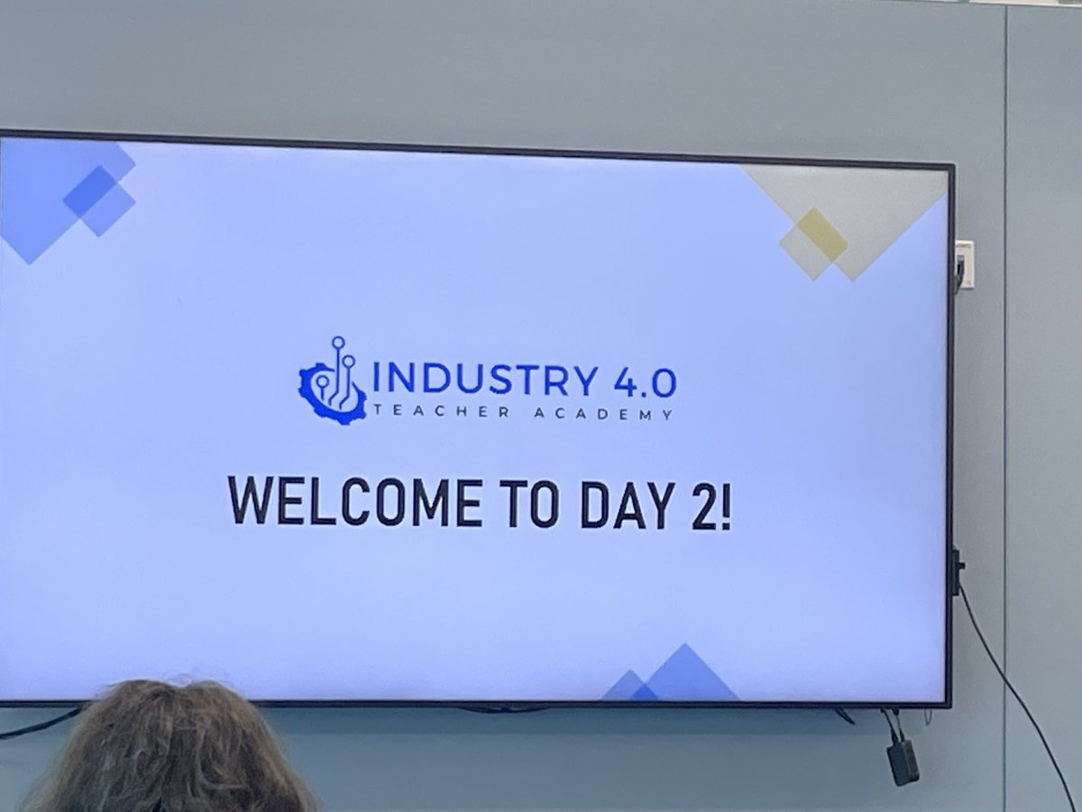 AduschekD's tweet photo. Great start to Day 2 at Robert Morris University! https://t.co/7jfpA4VfQW