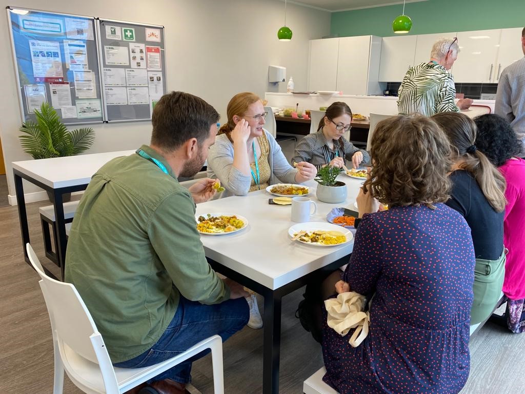 SocialWorkEng's tweet photo. Today our people have taken part in a fuddle to celebrate #SouthAsianHeritageMonth.

Fuddles give us the opportunity to come together to share food from different cultures whilst joining in conversation and celebrating our work.

#StoriesToTell https://t.co/KgXkAKrE3X