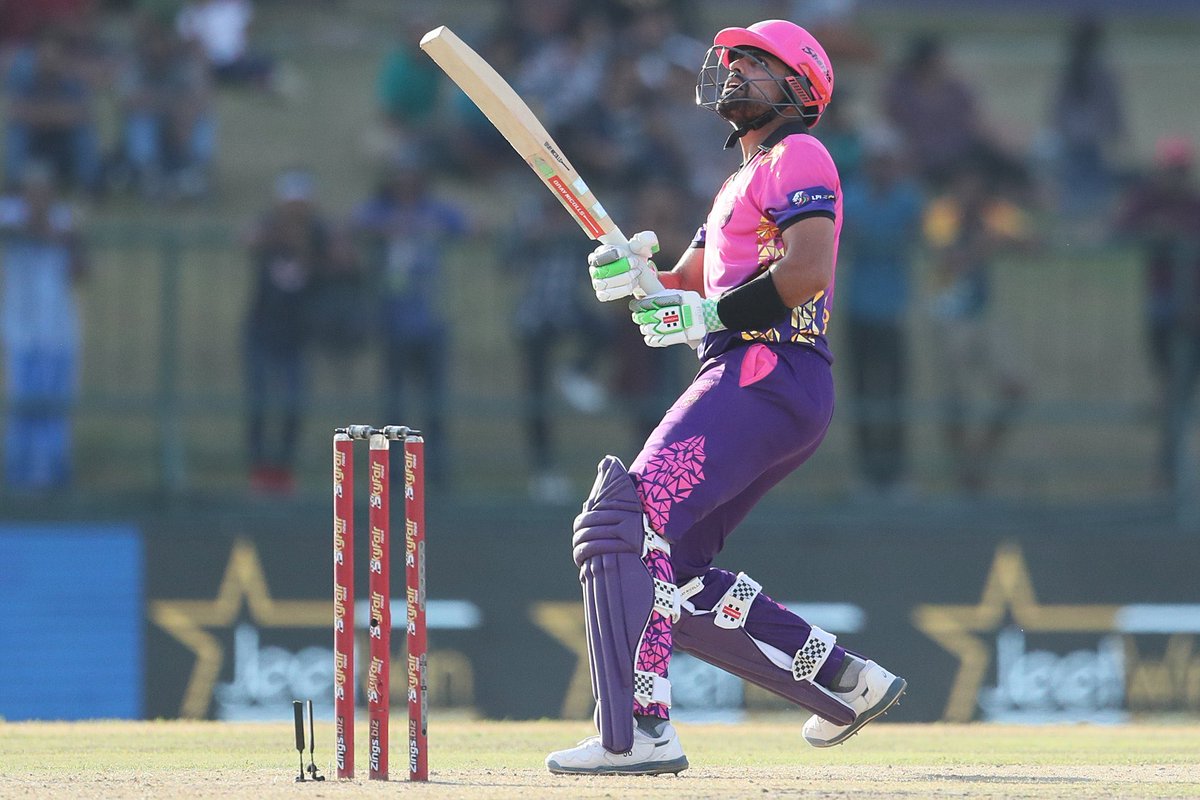 kingbabararmy's tweet photo. King Babar Azam will be in action today against Jaffna Kings in an hour 🤩

#BabarAzam #BabarAzam𓃵 #LPL2023 https://t.co/eexX2BAOp0