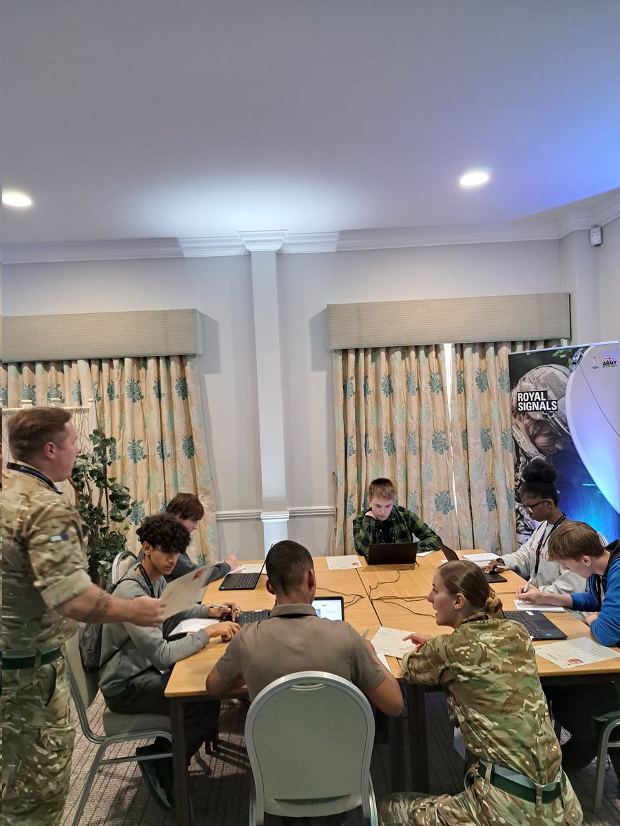 🇬🇧 Cybertastic @The_Black_Rats @BritishArmy @BritArmyesports supporting @YH_CyberProtect in #Harrogate at #CyberSwitchup digital & cyber skills competition 🏅Good luck to all finalists 🏆