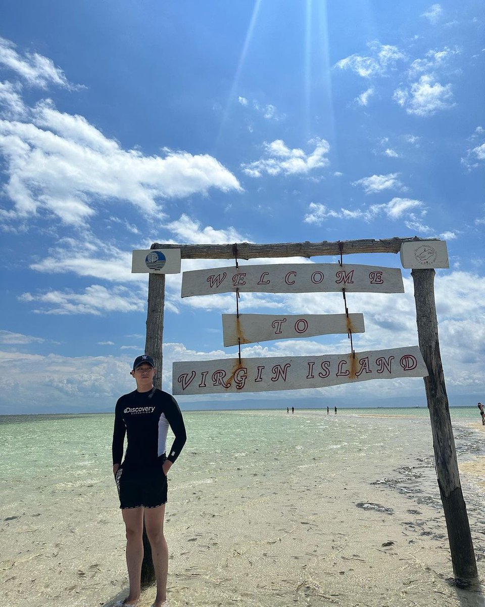 Tinkerland0303's tweet photo. 230808 [#YOUJIN] Yujin Instagram post

Virgin Island!! 2nd day in Bohol!

#selfie #selfstagram #photodump #virginisland #philippines #ootd #fullbodyshot #holidaylife #bohol #philippinestravel

#김유진 #유진 #유진짱짱 #KIMYOUJIN

1/2 https://t.co/9htujc6vID