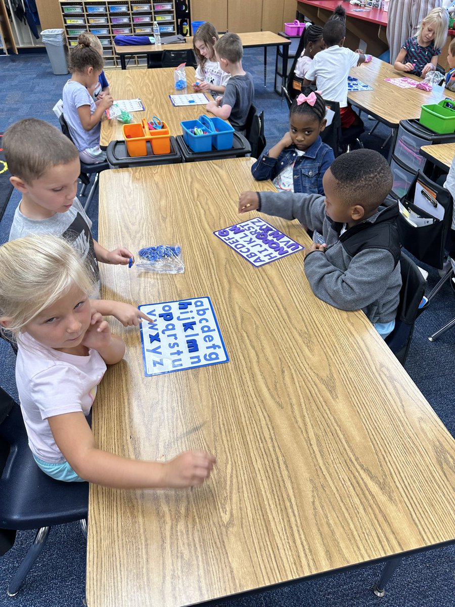 Mrs. Vic tweet media