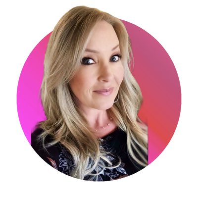 TheKatmarlow's tweet photo. #NewProfilePic https://t.co/JYAP6y3bwW