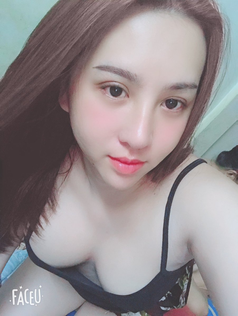 E ladyboy nhận sét kèo chát x có phí khu vực q10 q6 ai cần lh zalo e nhé 0704986261 :)