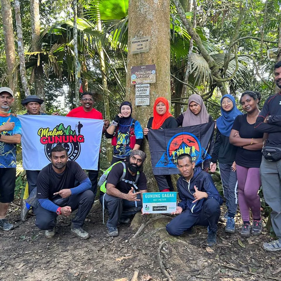 MyFriendHikers's tweet photo. TRANS NANING via GUNUNG DATUK (5/8/23)

Alhamdulillah..

Tahniah buat semua peserta dan kru kerana berjaya menamatkan trip ini dengan selamat.

Terima kasih atas kesudian anda sertai trip anjuran @MyFriendHikers.

#MyFriendHikers #MFH #OpenTripMFH #HikingAroundN9 https://t.co/goyPyhKUsd