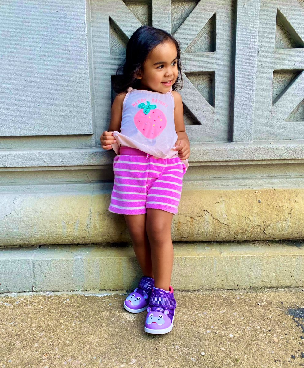 AllureVision1's tweet photo. Popping Pink &amp; Purple #Pink #Purple #Toddler #BabyModel #Modeling #NYC #NewYorkCity #WashHeights #WaHi #WashingtonHeights #Colors #Bright #Photography #PhotoOfTheDay https://t.co/49RydFwVee