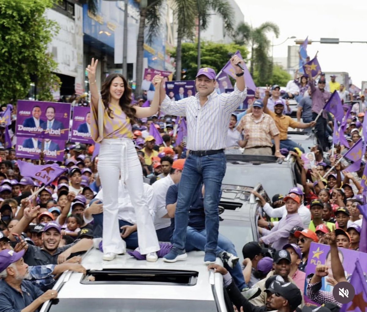 Si todos los ⁦<a href="/PLDenlinea/">PLD</a>⁩ nos unimos con la mirada fija hacia un punto que es ⁦<a href="/AbelMartinezD/">Abel Martínez Durán</a>⁩ Presidente vamos a ganar en primera vuelta en el 2024, ganaremos más Senadores, Diputados, Alcaldes y Directores. Pero es unidos con el mismo 💜.