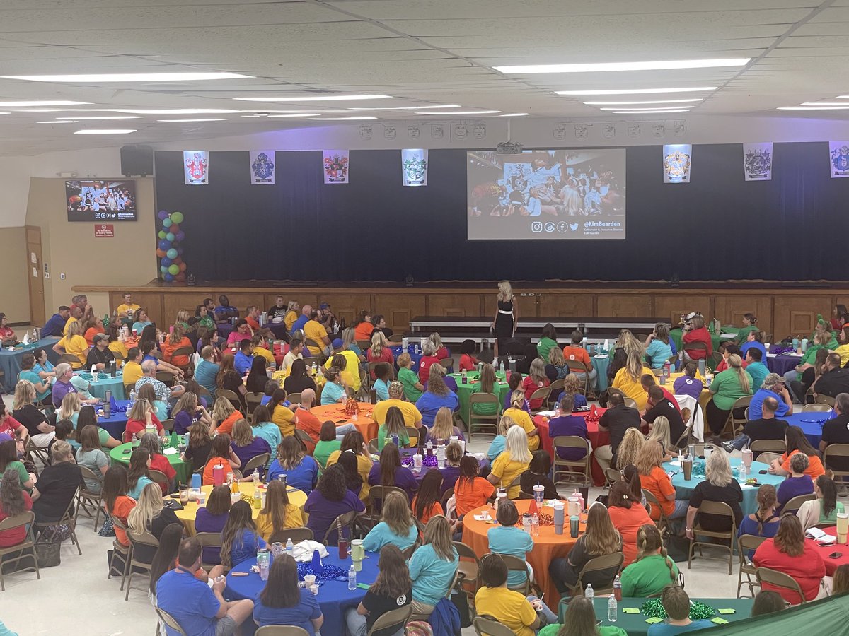 What could be better than starting a new year with ⁦<a href="/kimbearden/">Kim Bearden</a>⁩ #RobinsonISD