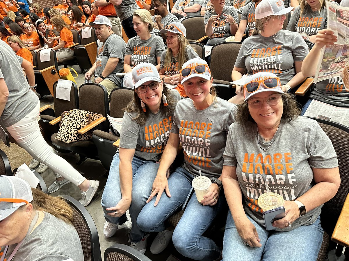 Sarah Perry tweet media