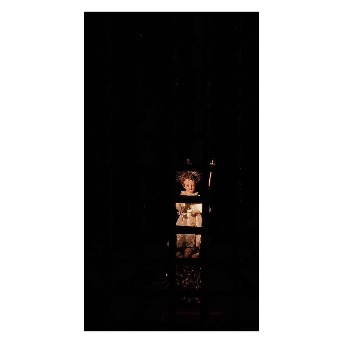[ EL MILAGRITO ]
.
.
.
>Niño Jesús Milagroso. Convento del Espíritu Santo. Juan de Mesa. Siglo XVII. Sevilla 
.
.
.
#juandemesa #convento #sevilla #espiritusanto #sevillabarroca #sevillaoculta #niñojesus #art #barroco