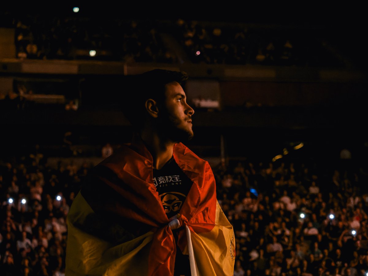 frankzz_'s tweet photo. Spanish pride @SunPayuscsgo what an incredible plays by the best Spanish player! @ENCE @IEM Cologne #ezforence #iemcologne2023 https://t.co/FgpM1cmDR2