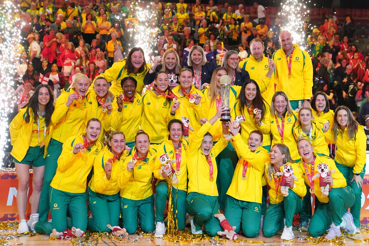 BackpageMedia's tweet photo. Australia celebrate after winning the 2023 Netball World Cup Final 🏐

📸Nic Bothma/BackpagePix  

#2023NetballWorldCup #Australia #Netball #NetballPhotography https://t.co/4llYuHVVYP