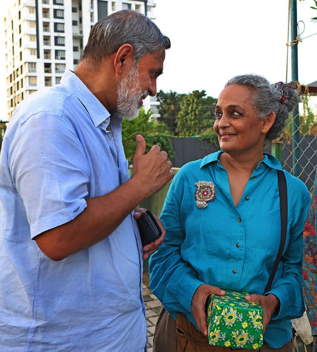venurajamony's tweet photo. Enjoyed meeting eminent writer and activist, Arundhati Roy for the first time! I consider her book "The God of Small Things “ one of the best I have ever read. Her writings on current affairs continue to educate and inspire countless people.
#ArundhatiRoy #godofsmallthings https://t.co/LCmx7Em4et