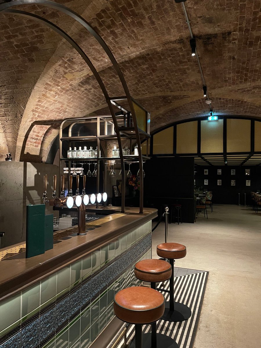 Disrupt_Events's tweet photo. After party...

The Libertine located inside the Royal Exchange and it's decorations making it the perfect exclusive after party venue. 

The Dubel Prize's first event will be followed by an after party at this venue!

#events #disruptevents #venue #afterparty #interiordesign https://t.co/Rk4nxNDsbi
