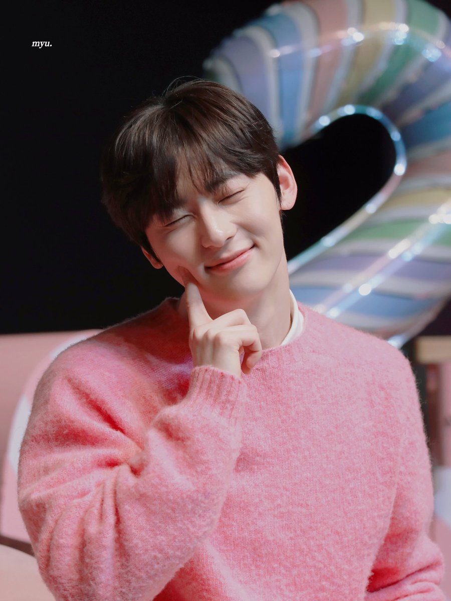 hmhishmh950809's tweet photo. 가수로도배우로도항상발전하는대장이좋아
#황도의전부민현아_생일축하해
앞으로도오백년함께하자
#Happy_Hwangdoboss_Day
정말민현이의모든날을함께할게사랑해 https://t.co/FcARH2bB4v