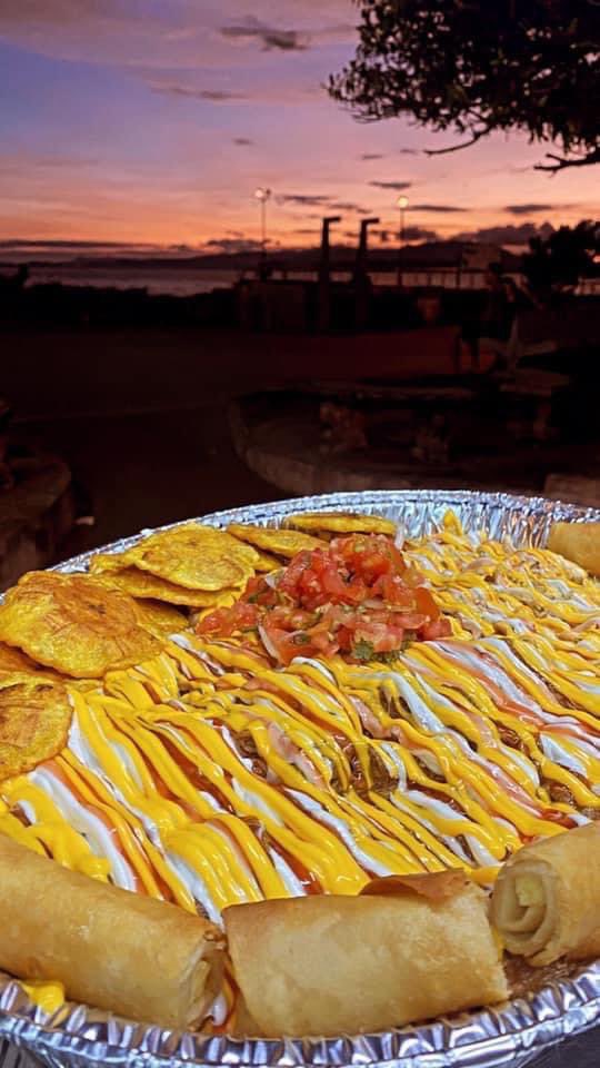 Te invitamos a visitarnos: 
Heredia: Entre Calles Mercadito 200m sur de la UH, frente a la agencia Suzuki 
El Roble, Puntarenas: 300m oeste de los Bomberos 
San Carlos, CQ: Barrio San Antonio, frente a New York Pizza 

Tenemos ventas en los estadios de: Liga, Puerto, Sporting ❤️‍🔥