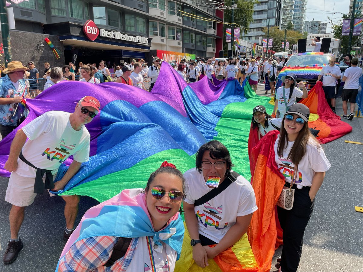 .<a href="/KwantlenU/">KwantlenU</a> was at #VanPride this past weekend with the toonie brigade, collecting donations for the community groups that <a href="/vancouverpride/">Vancouver Pride</a> supports. A great day celebrating with our community🌈