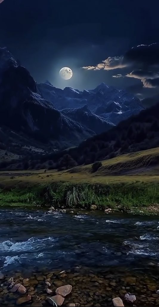 nar20y's tweet photo. .،،.

ياكريم العطايا جيت لك منكسر
ضاقت الارض فيني وانت ربٍ كريم
ياعليم الخفايا رحمتك و الستر
إغفر الذنب وارحم وانت ربٍ رحيم
إفتح ابواب رزقي واغنني من الفقر 
وانجني من عذابك يوم حشر ٍعظيم
،،،
#فهد_الشريف✍🏻 https://t.co/iiJCS5PC02